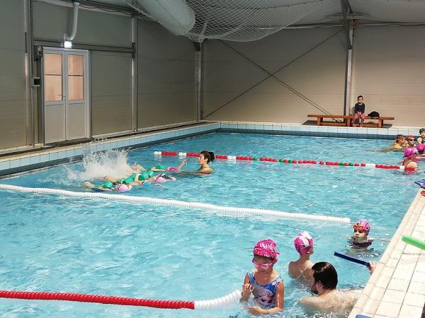 Töretlen népszerűségnek örvend az óvodai úszásoktatás